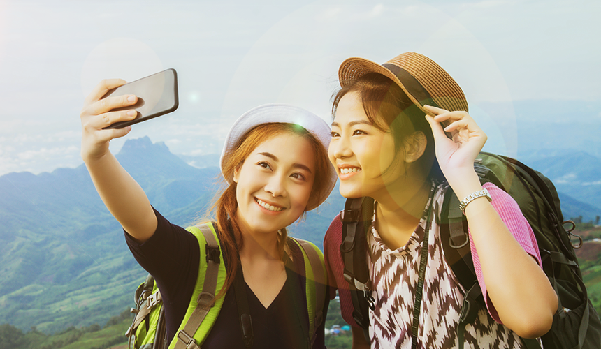 Explore the world with Prepaid Roaming Packs